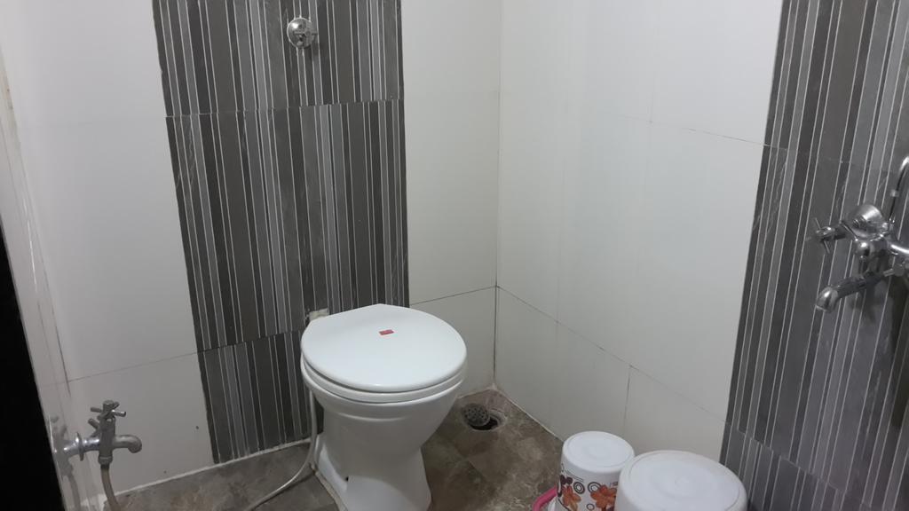 שירדי Hotel Sai Galaxy Inn מראה חיצוני תמונה