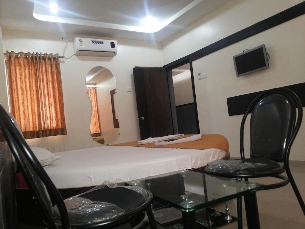 שירדי Hotel Sai Galaxy Inn חדר תמונה